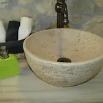 Lydia Κατομέρι