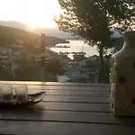 Lydia Κατομέρι