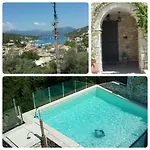 Lydia Κατομέρι