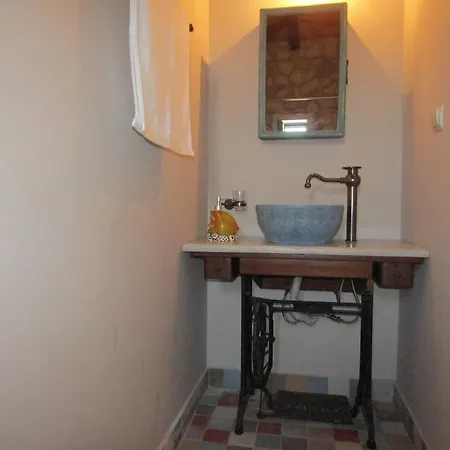 Lydia Lägenhet Katomerion