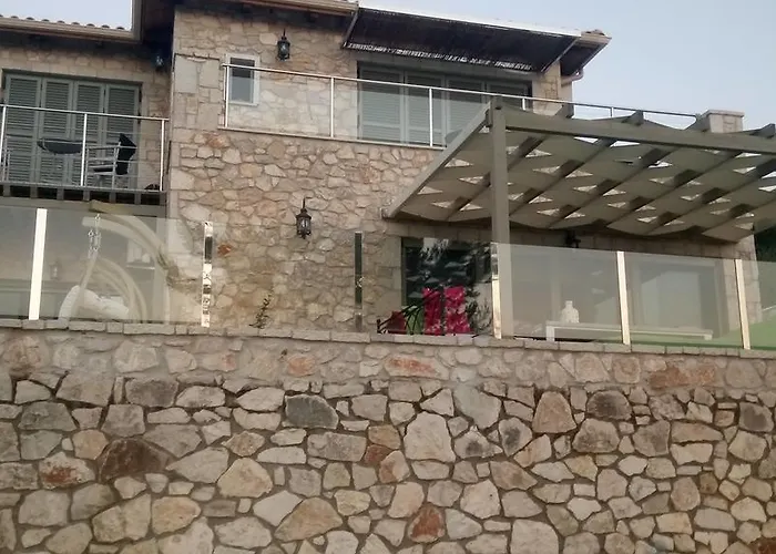 Lydia Κατομέρι