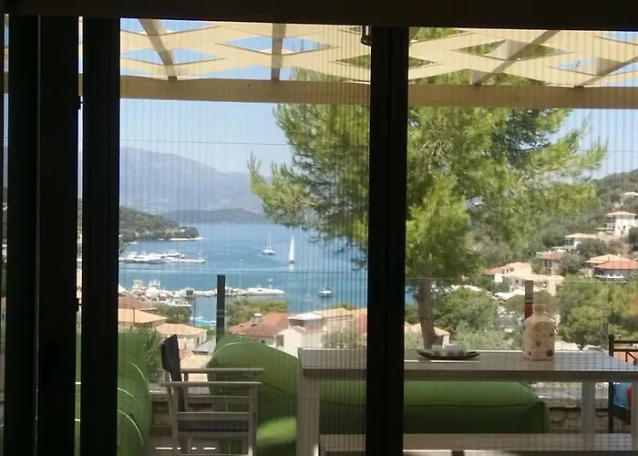 Lydia * Κατομέρι