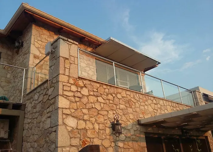 Lydia * Κατομέρι